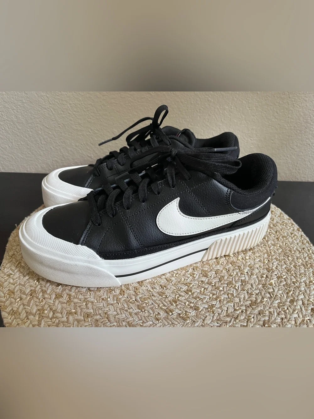 Nike Wmns Court Legacy Lift 'Black Sail'